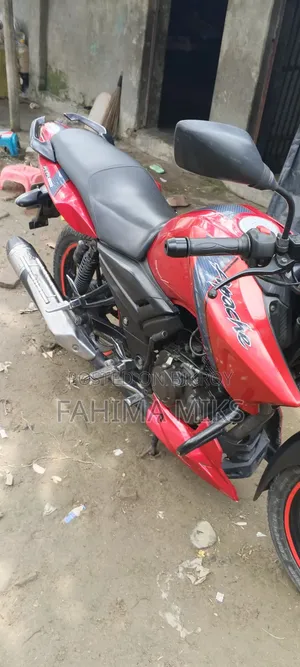 TVS Apache RTR 160 2V 2017 Red