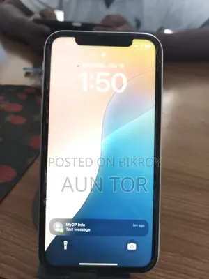 Apple iPhone XR 64 GB White
