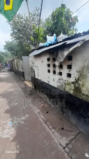 1-Bedroom House in Khalishpur for Sale