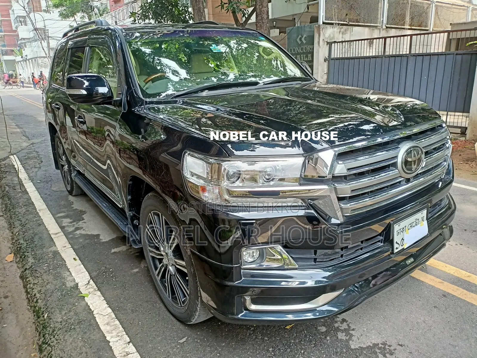 Toyota Land Cruiser 4.5 V8 VXR 2016 Black