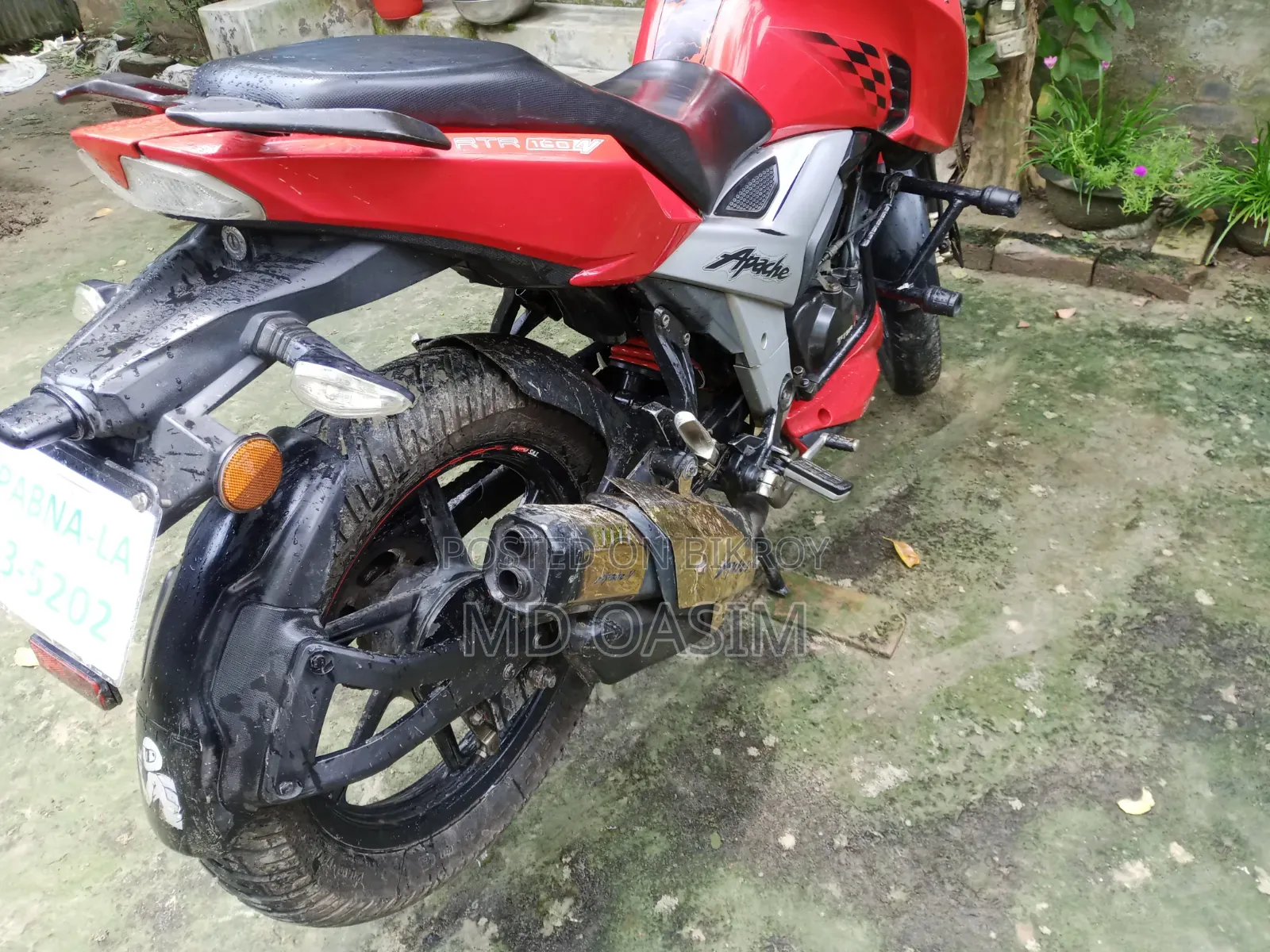 TVS Apache 160 4V 2020 Red
