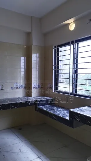 উত্তরায় সোহরাব রিয়েলটিতে ৩ বেডরুমের অ্যাপার্টমেন্ট বিক্রয়ের জন্য
