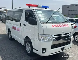 Toyota HiAce 2022 White