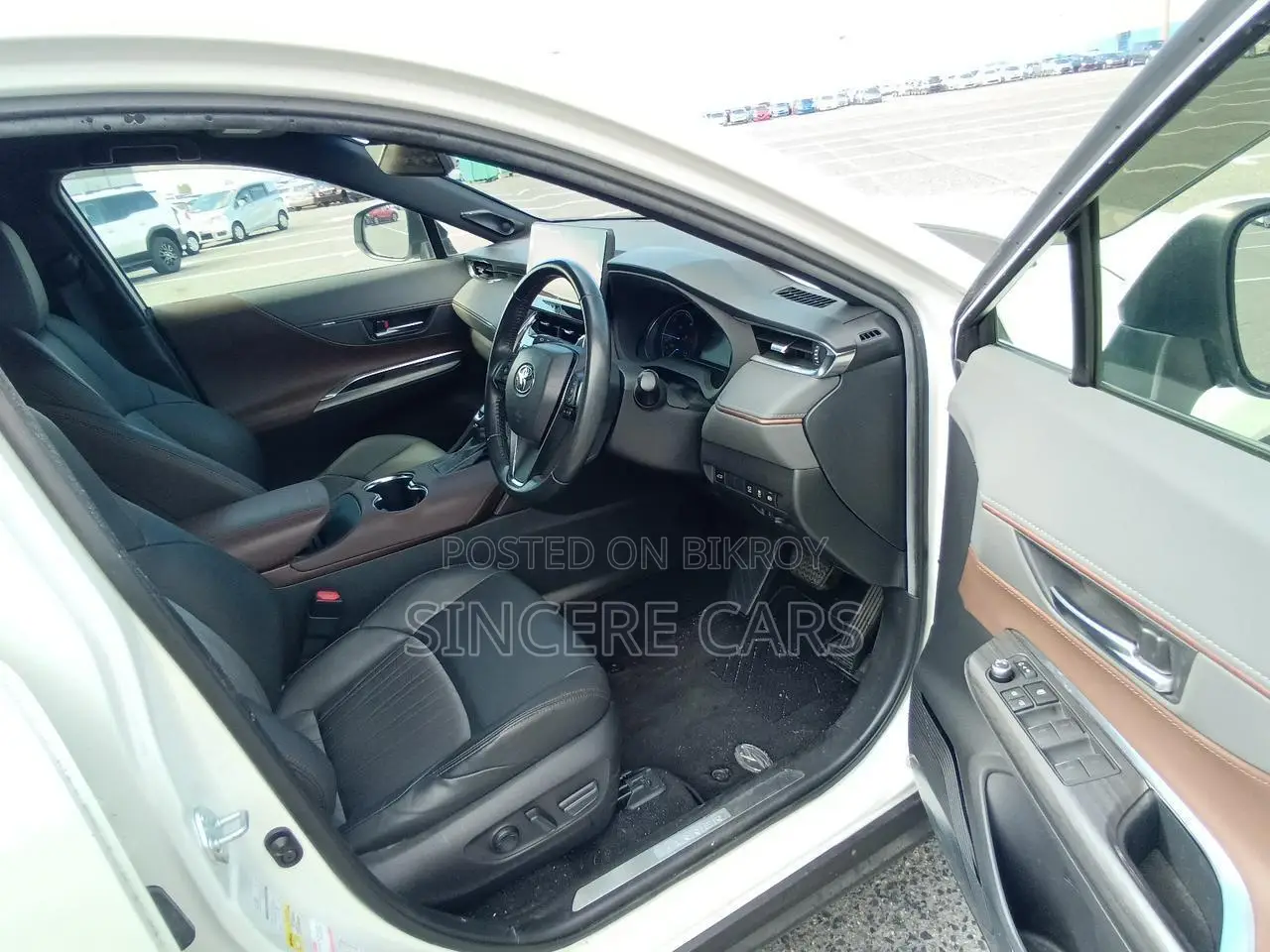 Toyota Harrier 2021 Pearl