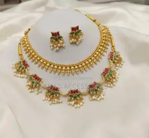 সাউথ ইন্ডিয়ান জুয়েলারি সেট