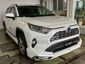 Toyota RAV4 2021 Pearl