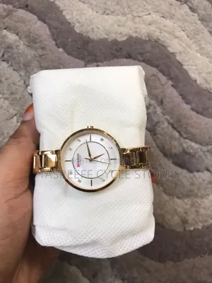 Curren 9051 Golden Stainless Steel Analog Watch for Women