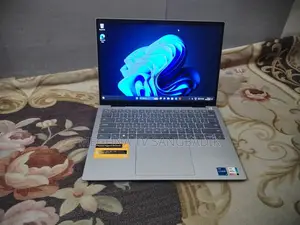 Laptop Dell 3GB Intel SSD 256GB