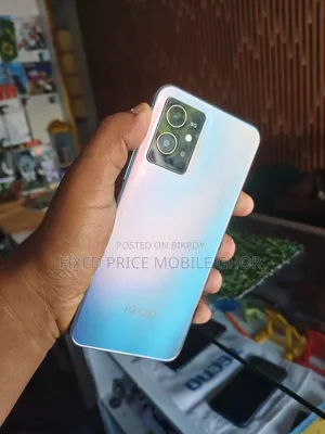ভিভো আইকিউও জেড৬এক্স ১২৮ জিবি হোয়াইট