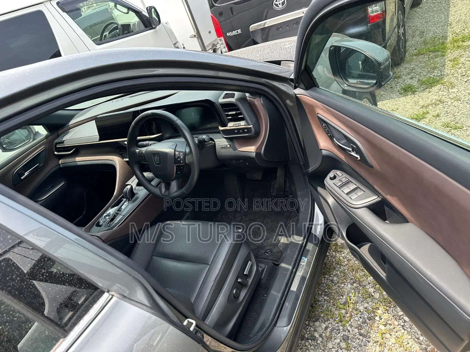 Toyota Crown 2022 Gray