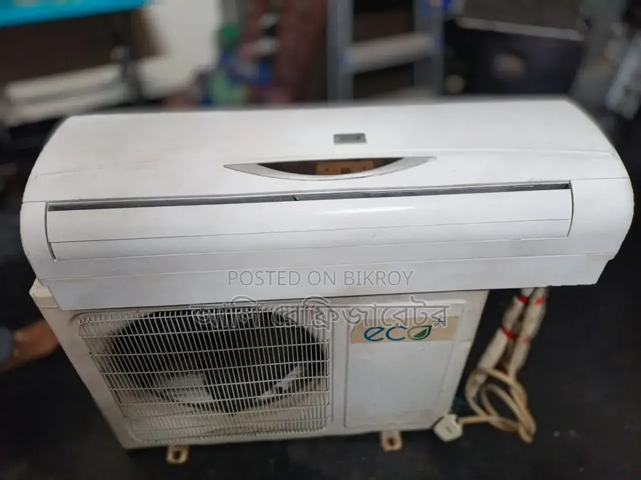 একটি এসি বিক্রি হবে