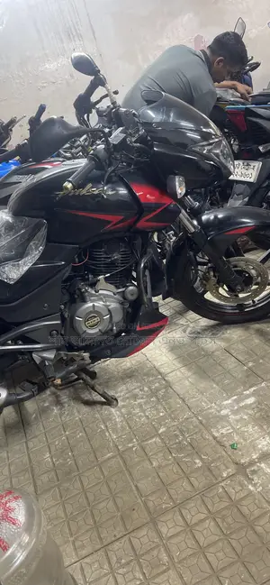Bajaj Pulsar 150 2020 Black