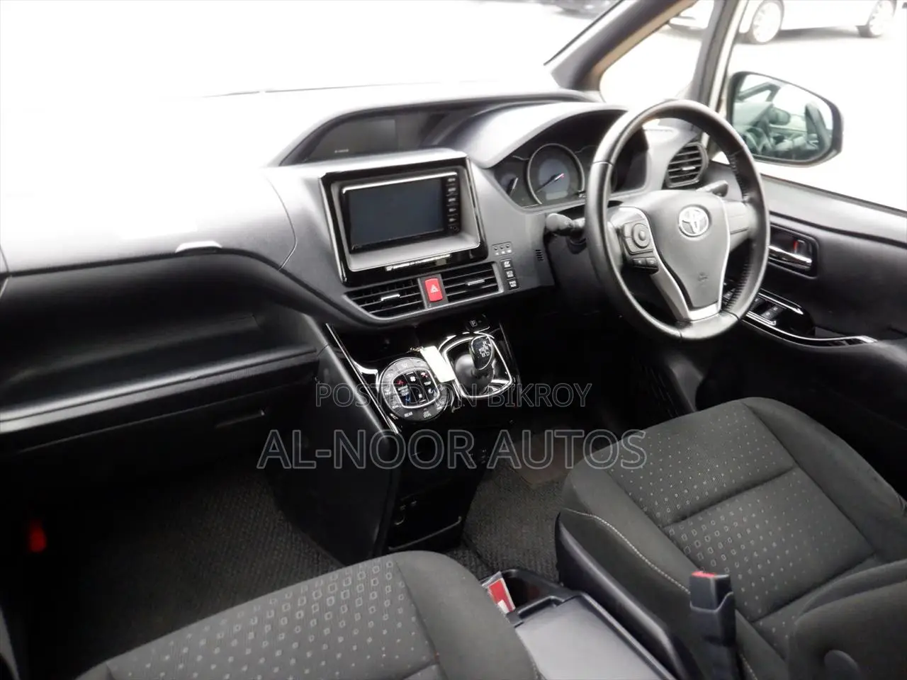 Toyota Voxy 2021 White