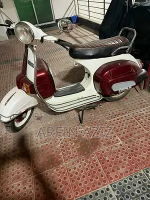 Bajaj Chetak 1988 White