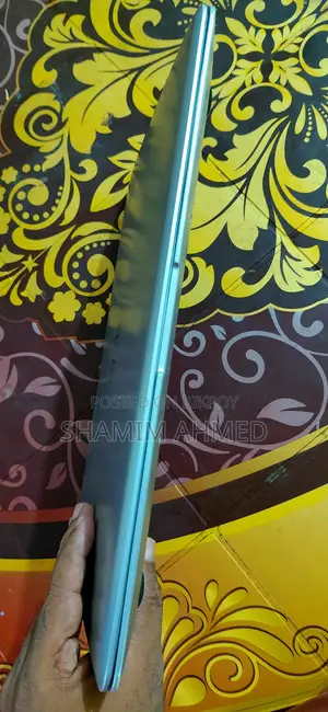 ল্যাপটপ ৪জিবি ইন্টেল কোর আই৩ এইচডিডি+এসএসডি ৫০০জিবি