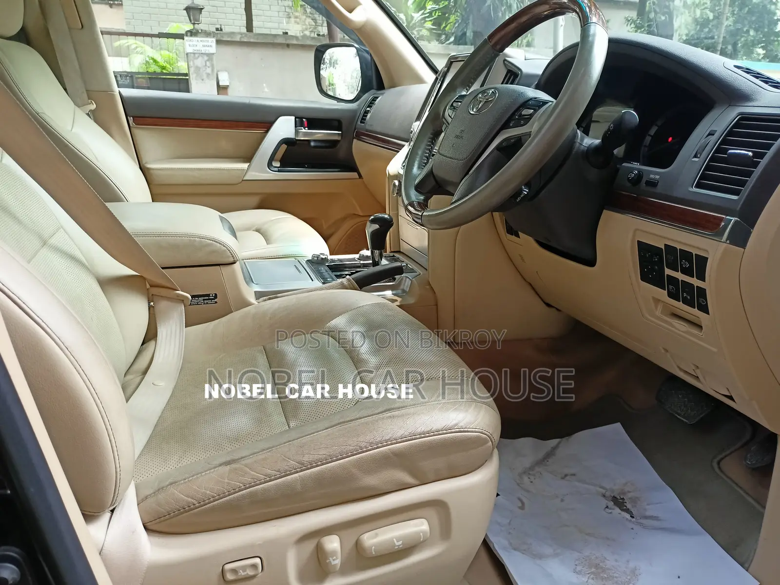 Toyota Land Cruiser 4.5 V8 VXR 2016 Black