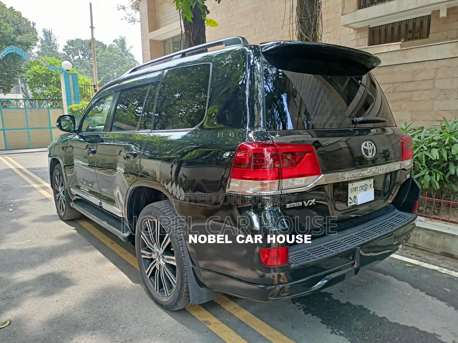 Toyota Land Cruiser 4.5 V8 VXR 2016 Black