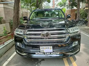 Toyota Land Cruiser 4.5 V8 VXR 2016 Black
