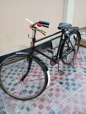 Phonix সাইকেলটি বিক্রি হবে।