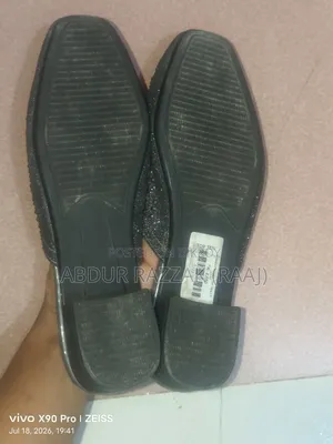 লেডিস জুতা
