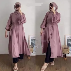 পাফ-স্লিভ কুর্তি সাথে ম্যাচিং ব্যাগ