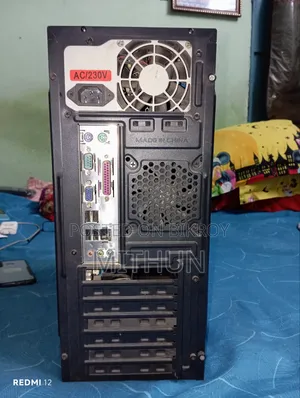 Gigabyte GA-H110MSTX-HD3-ZK 8GB Intel Core i3 HDD+SSD 500GB