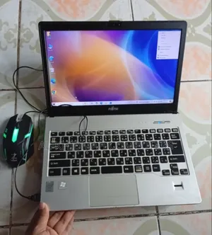 Laptop Fujitsu 4GB Intel Core I5 SSD 128GB