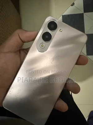 ভিভো ওয়াই২০ ৬৪ জিবি রোজ গোল্ড