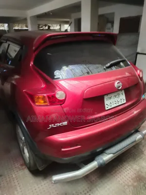 নিসান জুক ২০১৬ লাল