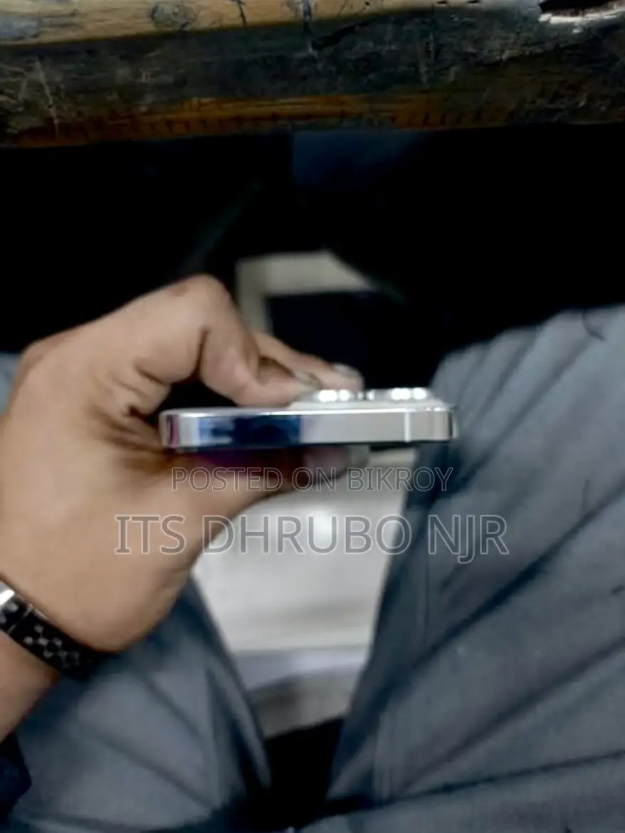 অ্যাপল আইফোন ১৩ প্রো ১২৮ জিবি সাদা