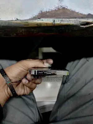 অ্যাপল আইফোন ১৩ প্রো ১২৮ জিবি সাদা