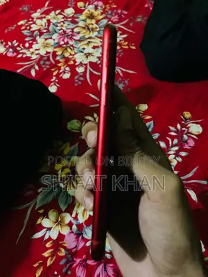 Apple iPhone XR 64 GB Red