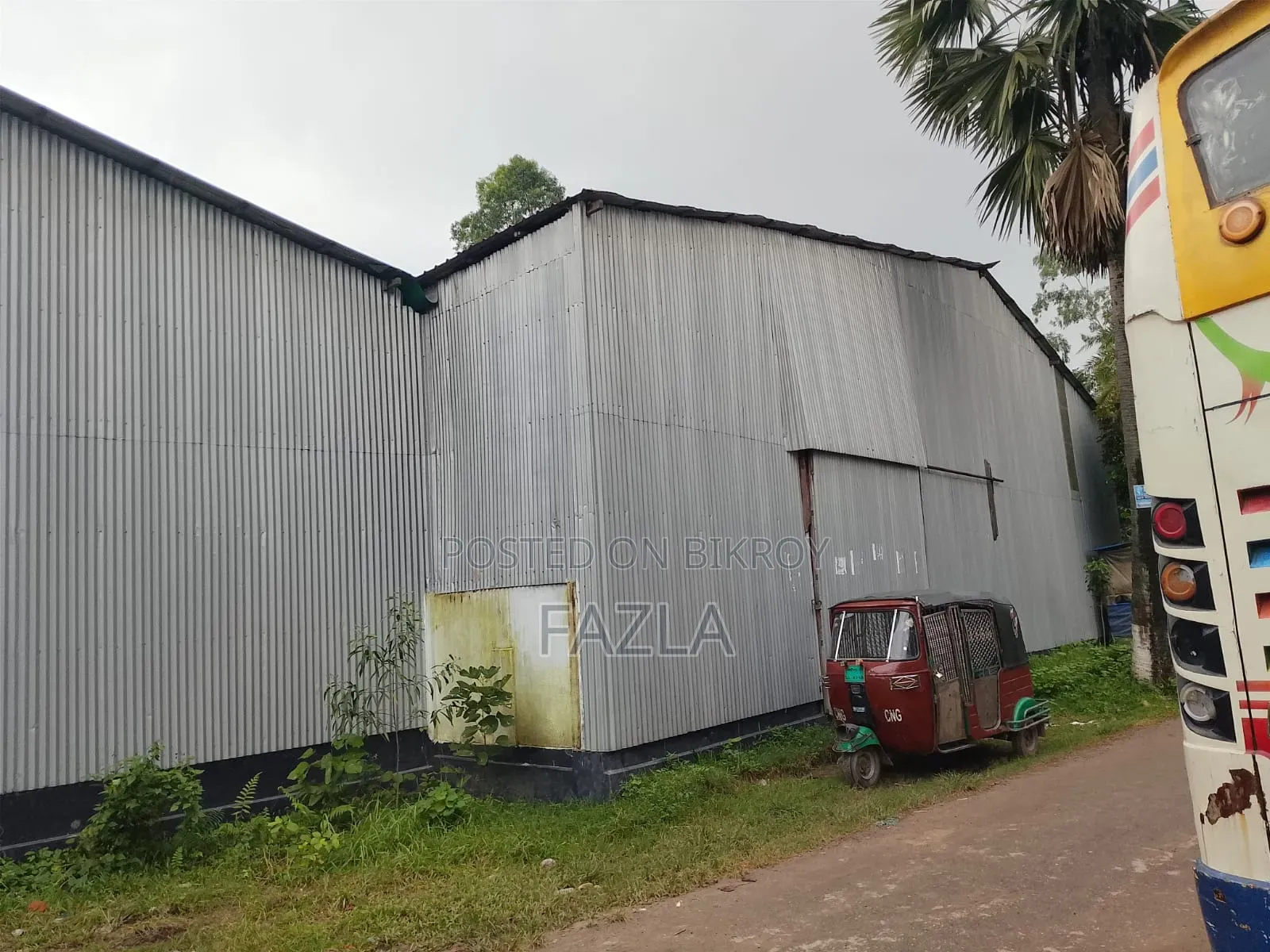 ভাড়ার জন্য ওয়্যারহাউস