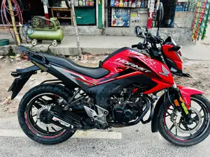 হোন্ডা হর্নেট ২০২১ রেড