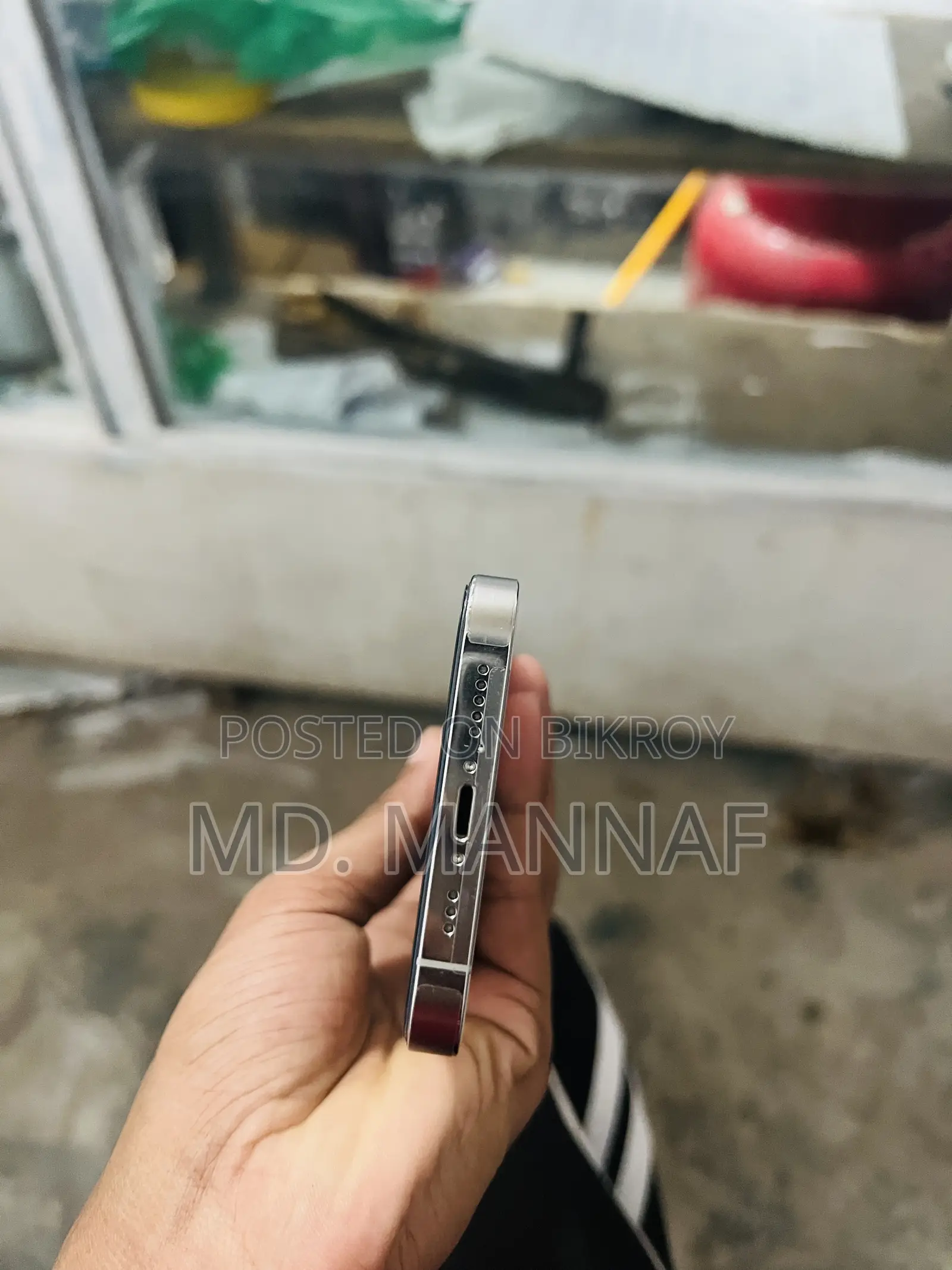 অ্যাপল আইফোন ১৩ প্রো ১২৮ জিবি হোয়াইট