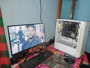 Desktop Computer 16GB AMD Ryzen 5 SSD 512GB