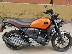 Yamaha FZ 2024 Orange