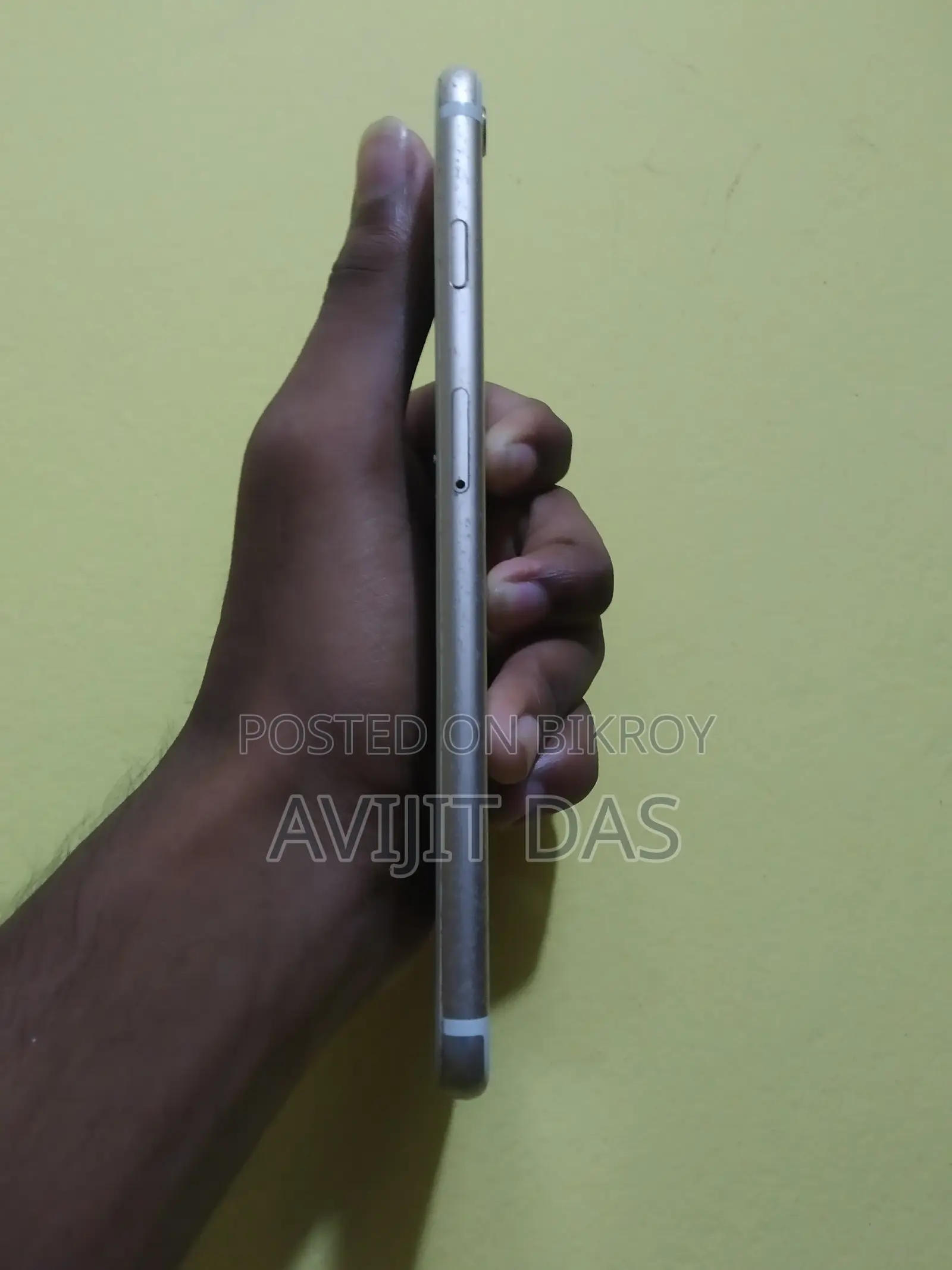 অ্যাপল আইফোন ৬এস প্লাস ৬৪ জিবি গোল্ড