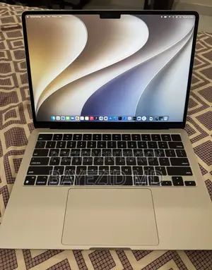 Laptop Apple MacBook Air 2022 M2 8GB Apple M2 SSD 256GB