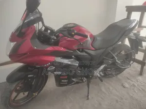 সুজুকি জিক্সার এসএফ ২০১৯ রেড