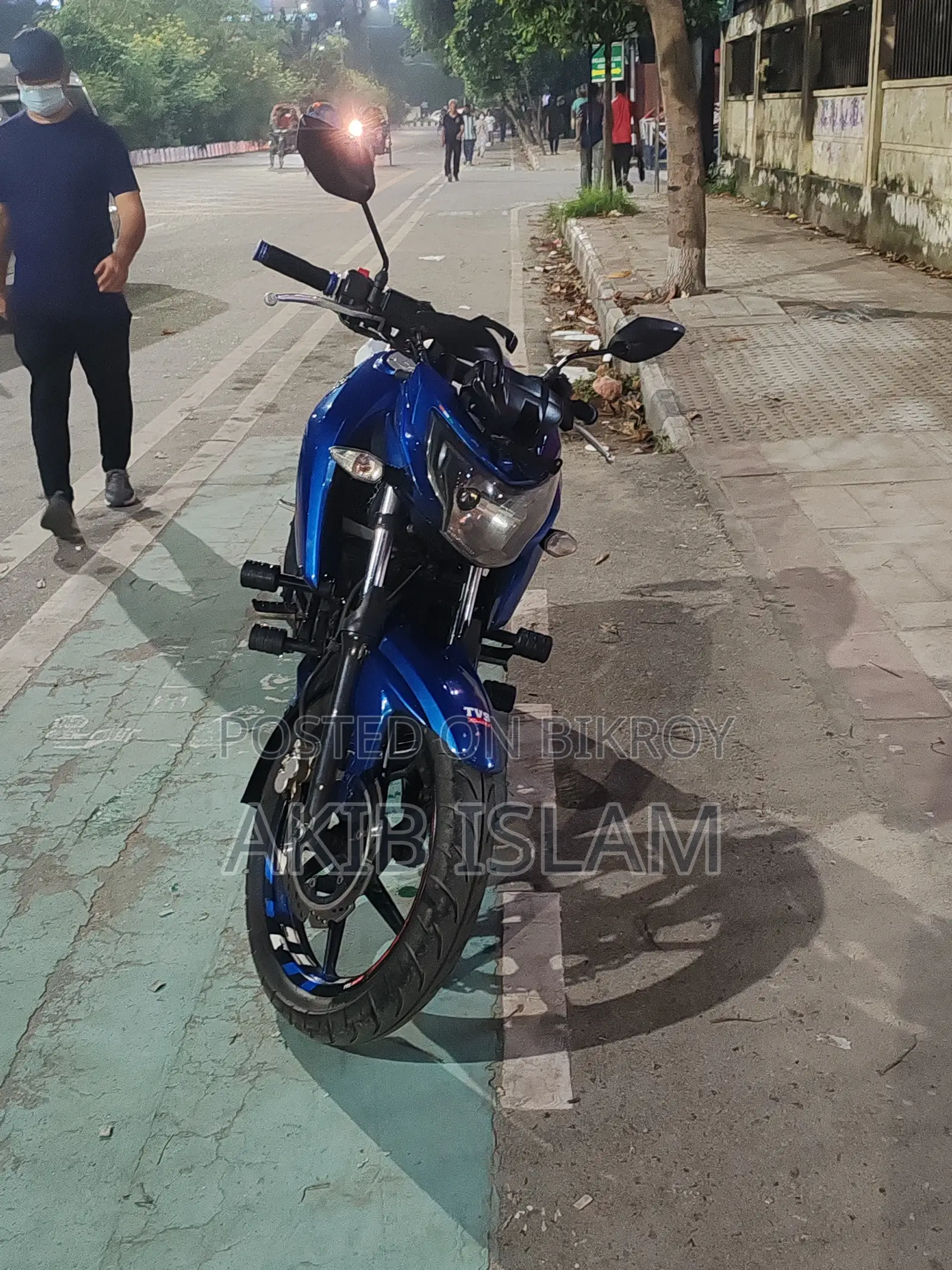 টিভিএস অ্যাপাচি আরটিআর ১৬০ ৪ভি ২০১৯ নীল