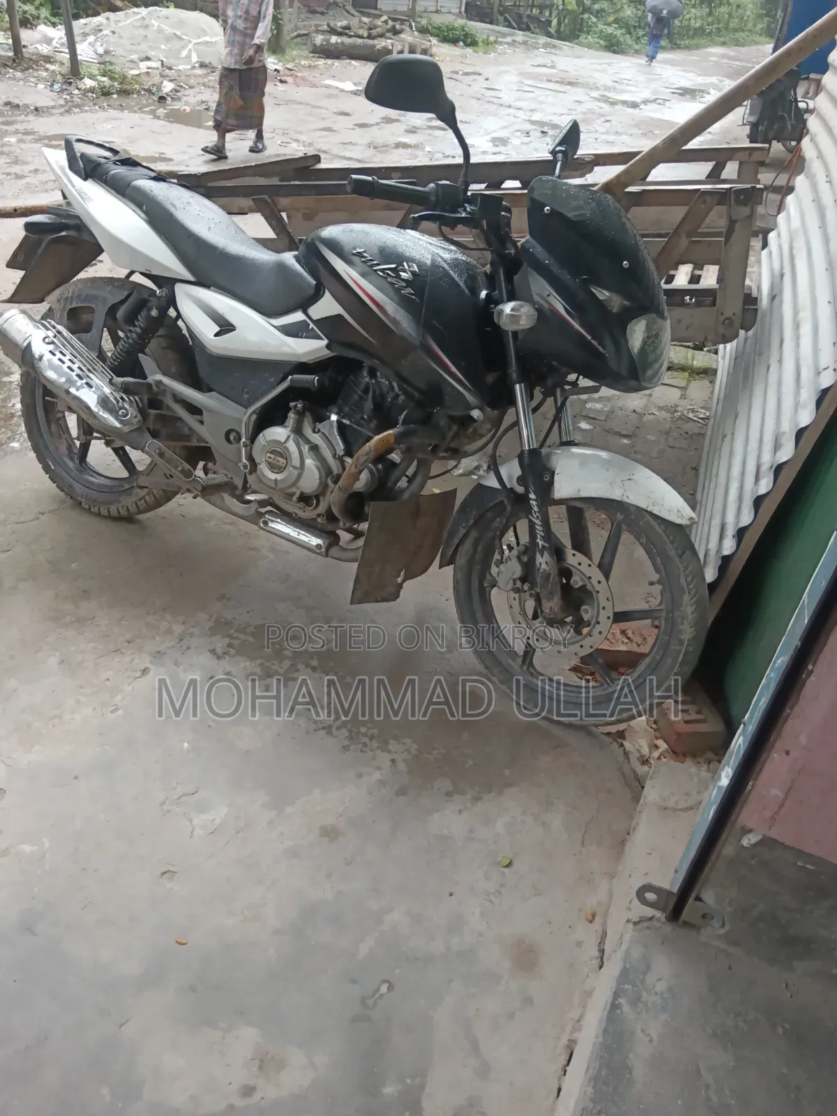 Bajaj Pulsar 150 2015 White