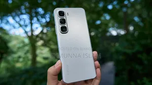 ইনফিনিক্স হট ৬০ প্রো+ ১২৮ জিবি সিলভার