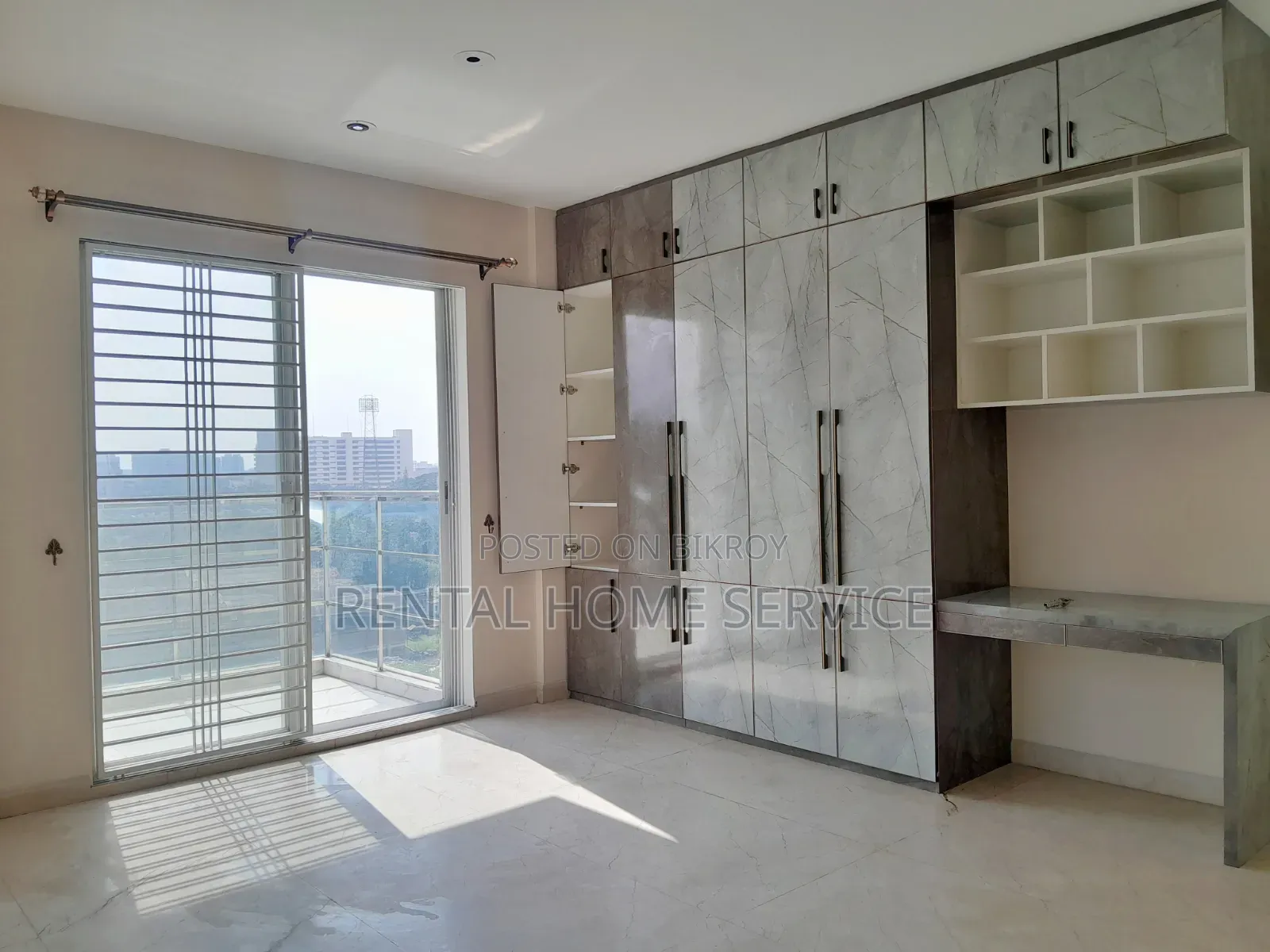 স্বামীতে ৪ বেডরুমের ফার্নিশড অ্যাপার্টমেন্ট ভাড়ার জন্য