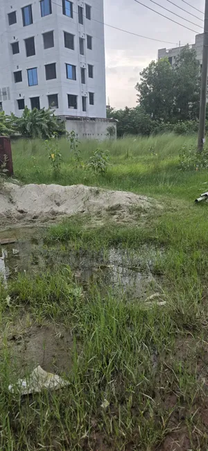 উত্তরা তৃতীয় পর্ব ৬০ ফুট প্রশস্ত রাস্তা ৩ কাঠার প্লট