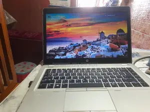 Laptop HP 14-Dq1088wm 4GB Intel Core I5 SSD 1T