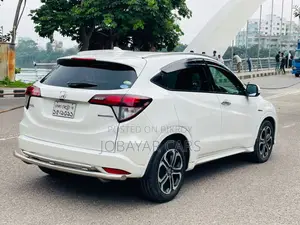 নিউ হোন্ডা ভেজেল ১.৫ হাইব্রিড ২ডব্লিউডি ২০১৪ হোয়াইট