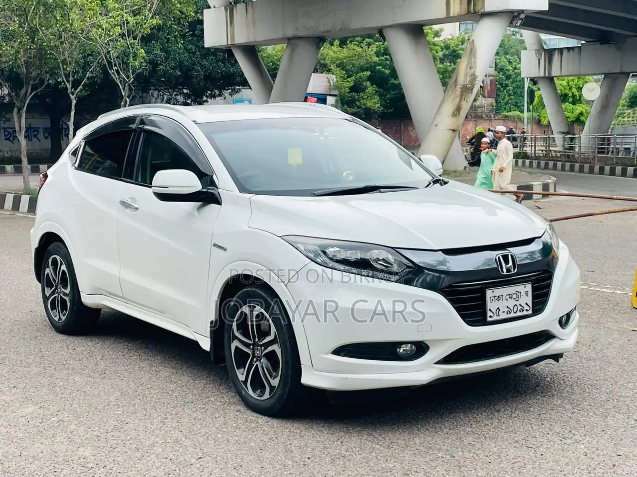 নিউ হোন্ডা ভেজেল ১.৫ হাইব্রিড ২ডব্লিউডি ২০১৪ হোয়াইট