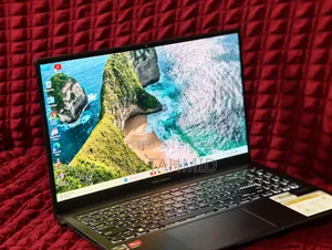 Laptop ASUS Vivobook 15 16GB AMD Ryzen 5 SSD 512GB