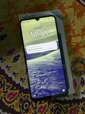 Vivo Y04 256 GB Gray